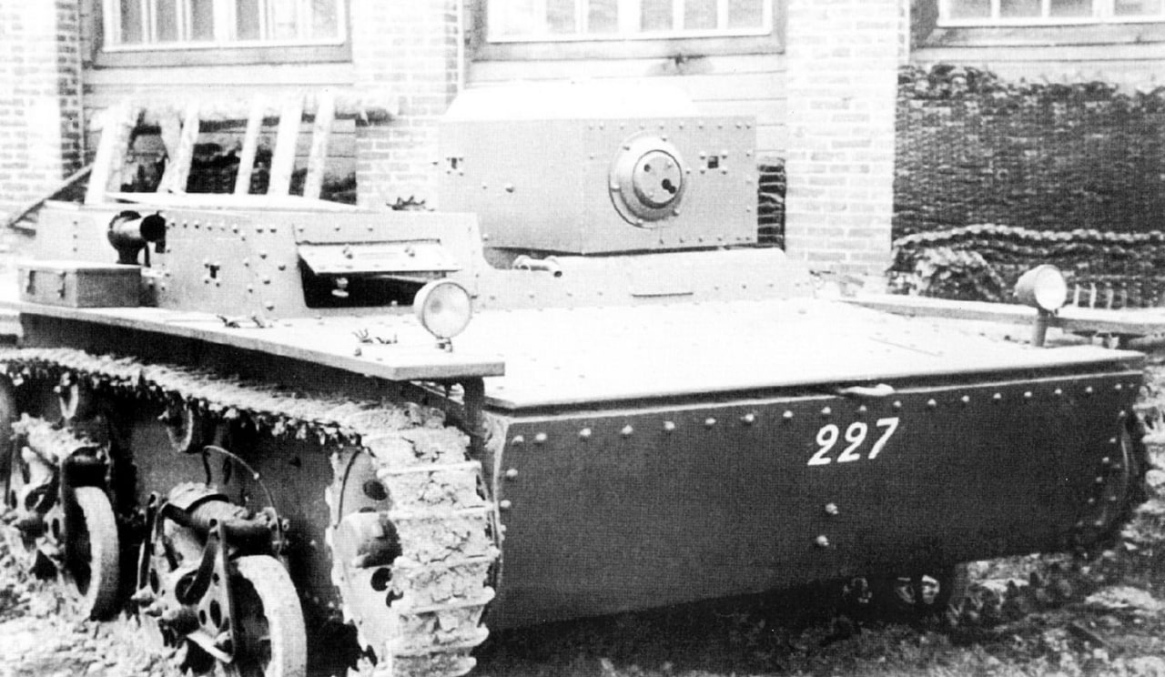 И снова танки Т-38, Т-40 в помощь десанту